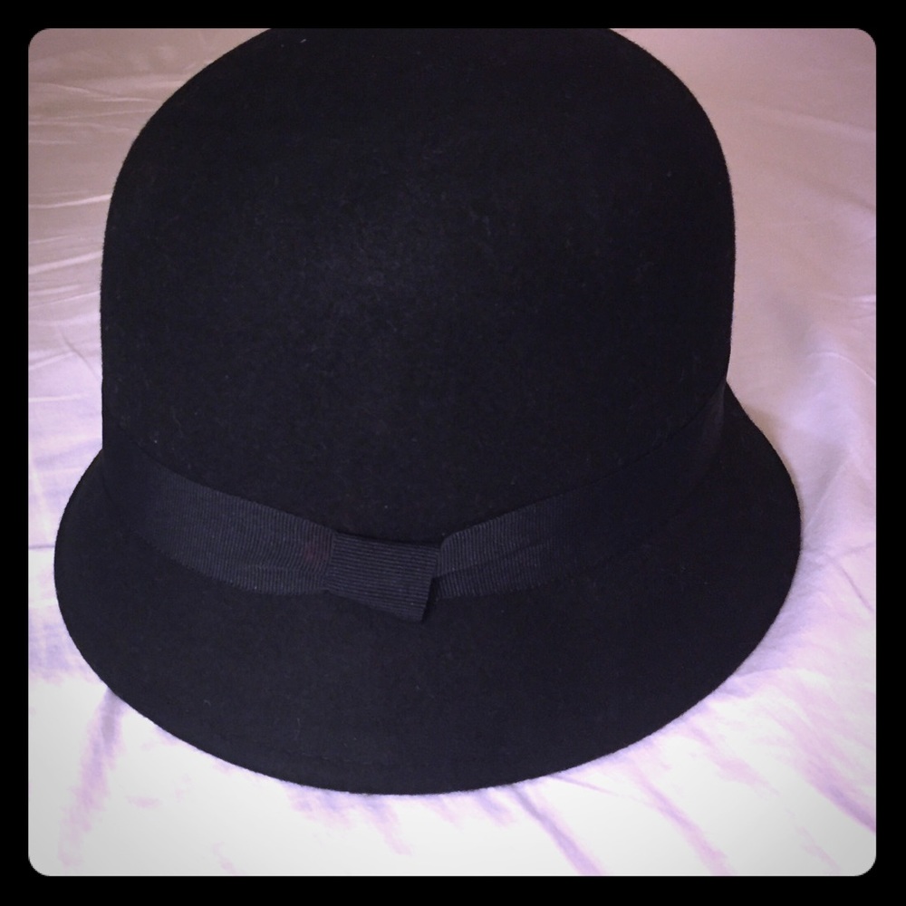 Talbots black wool cloche hat